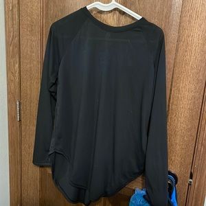 Black under armour shirt